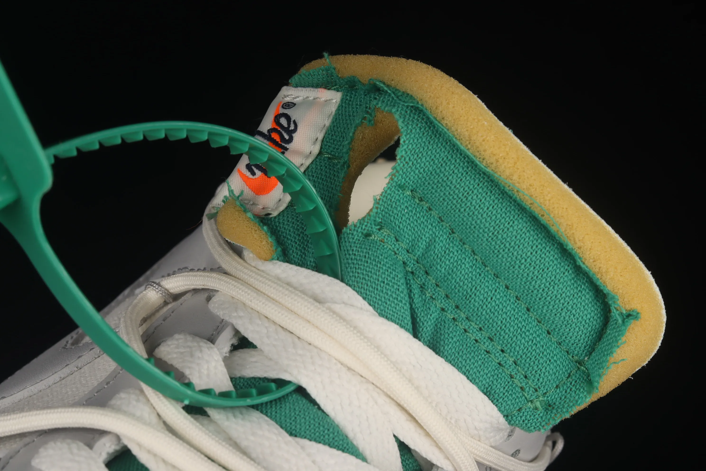 All Categories Nk SB Dunk Series Nk SB Dunk Low Low-top sneakers Pure original version OF x Nk Dunk Low OW Gray SB smashed backboard fashion casual sneakers DM1602-121